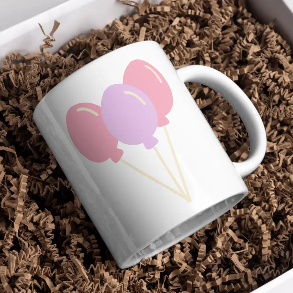 Mug céramique anniversaire ballons pastel — tasse fête illustrée personnalisable artisanale Made in France