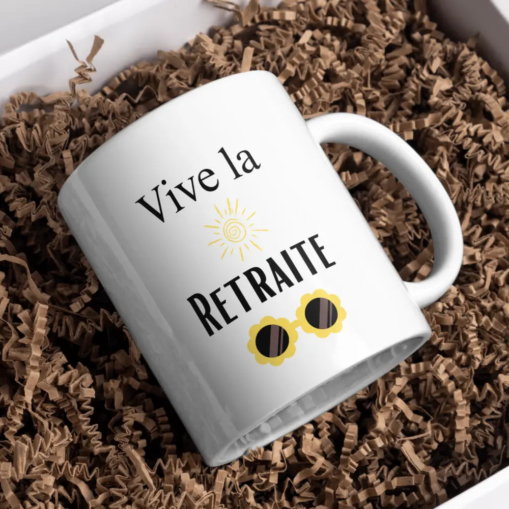 Tasse cadeau retraite vue de face — mug humour départ retraite céramique 330 ml